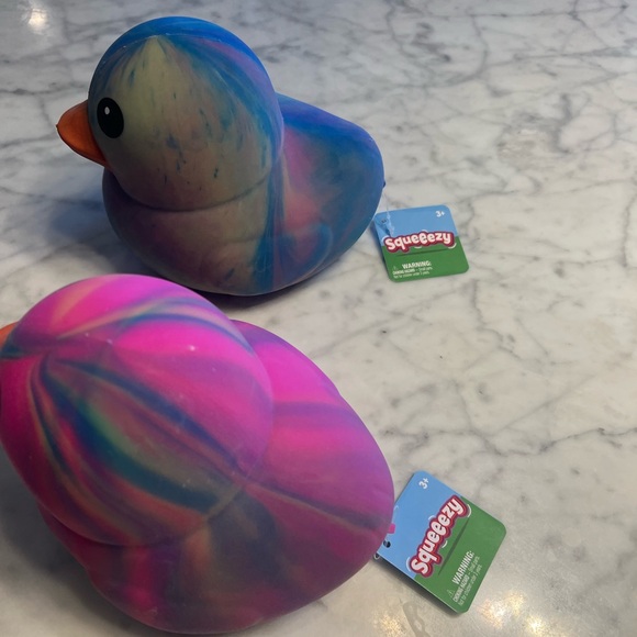 Viral TikTok Colorful squishy Rubber Duck Set - Picture 2 of 3